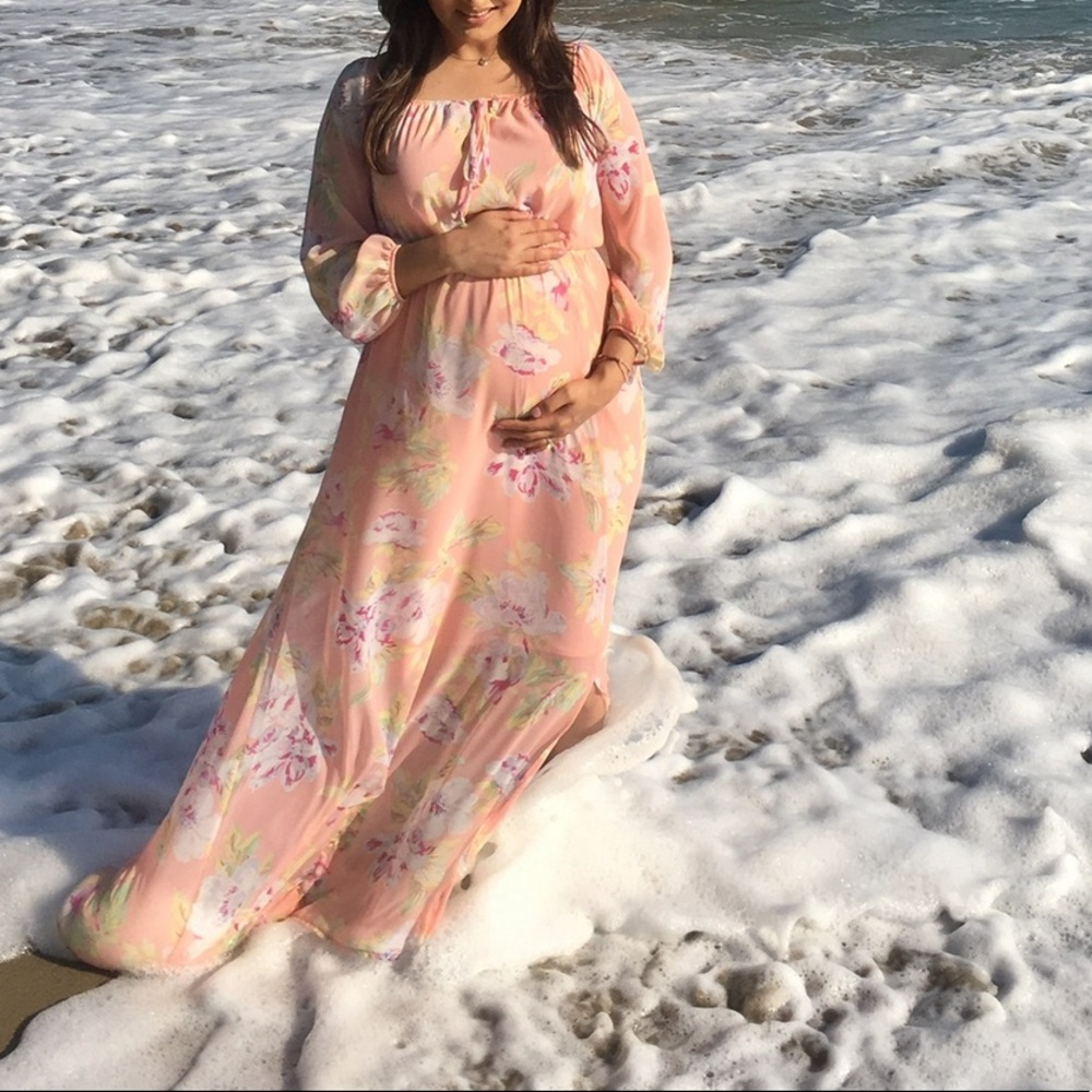 Beautiful peach floral dress - Pinkblush maternity